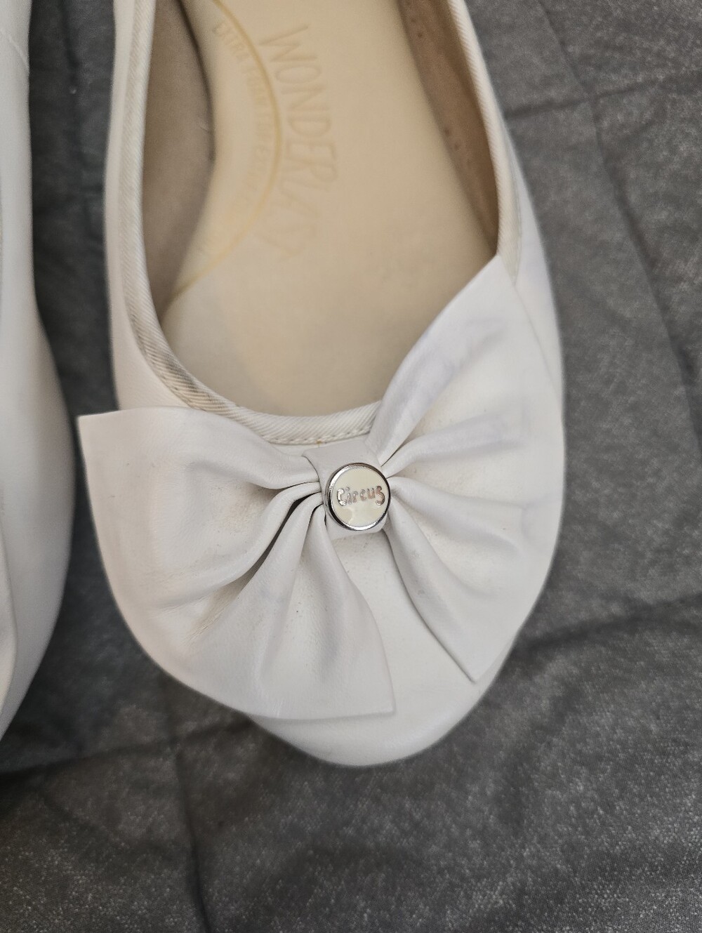 Circus by Sam Edelman White Bow Slip-On Ballet Flats - Picture 3 of 4